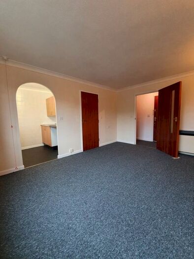 1 Bedroom Flat To Rent In - Whitegate Drive, Blackpool, Lancashire, FY3