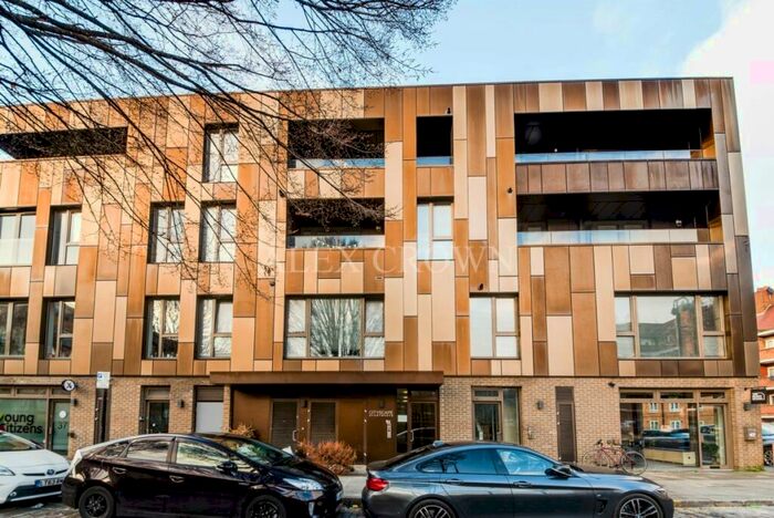 3 Bedroom Apartment To Rent In Heneage Street, Whitechapel, E1