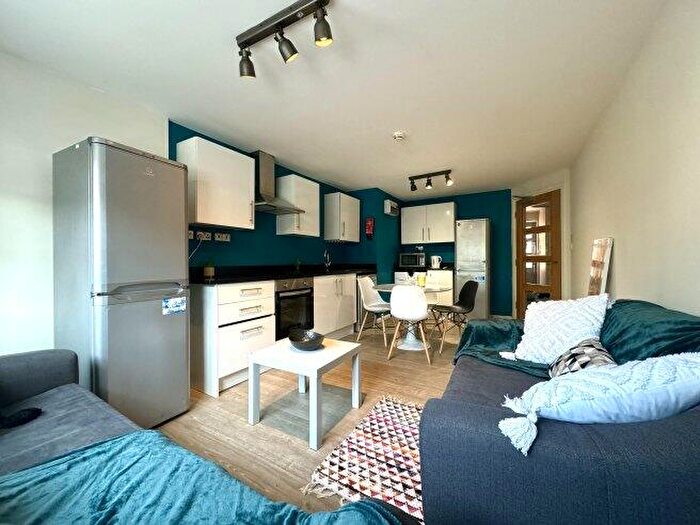 5 Bedroom Flat To Rent In Forster Street, NG7