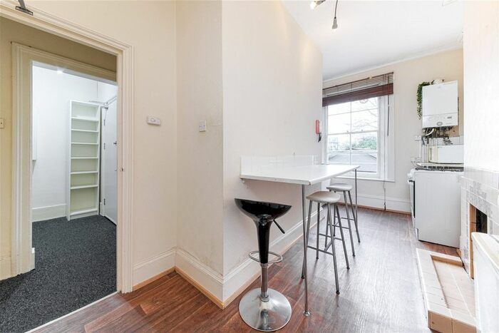 1 Bedroom Flat To Rent In Holloway Road, Islington, N7