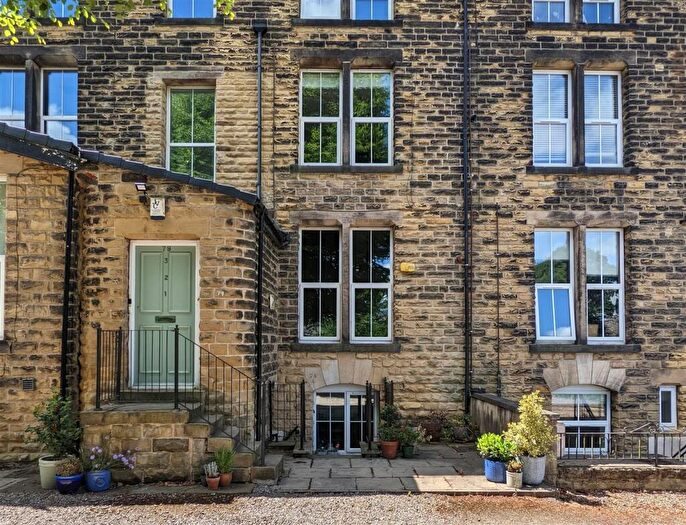 1 Bedroom Flat For Sale In Harrogate Road, Leeds, LS7