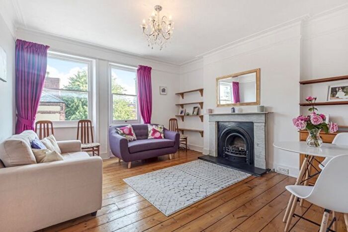 2 Bedroom Flat To Rent In Stanwick Road, London, W14