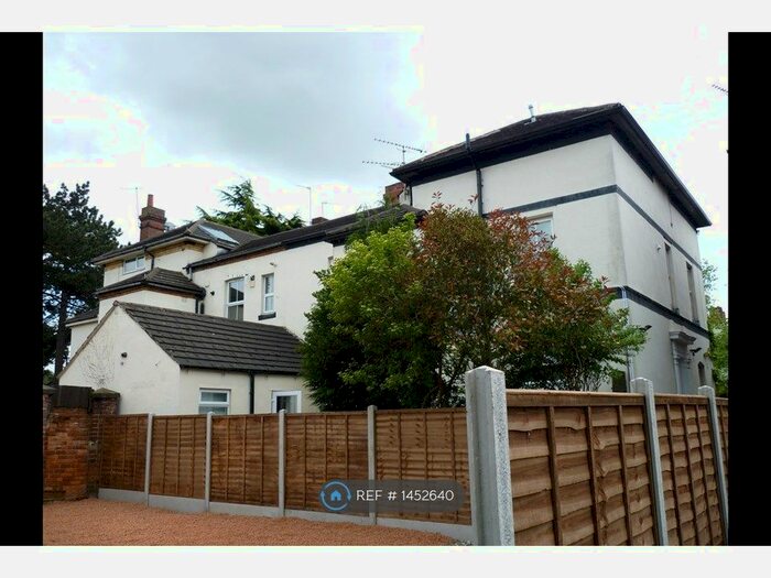 Studio To Rent In Comberton Rd, Kidderminster, DY10