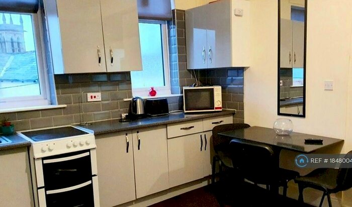 3 Bedroom End Of Terrace House To Rent In Travis Place, Sheffield, S10