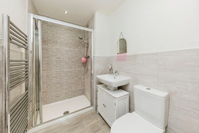 4 Bedroom Detached House For Sale In Black Croft Close, Shavington, Crewe, Cheshire, CW2