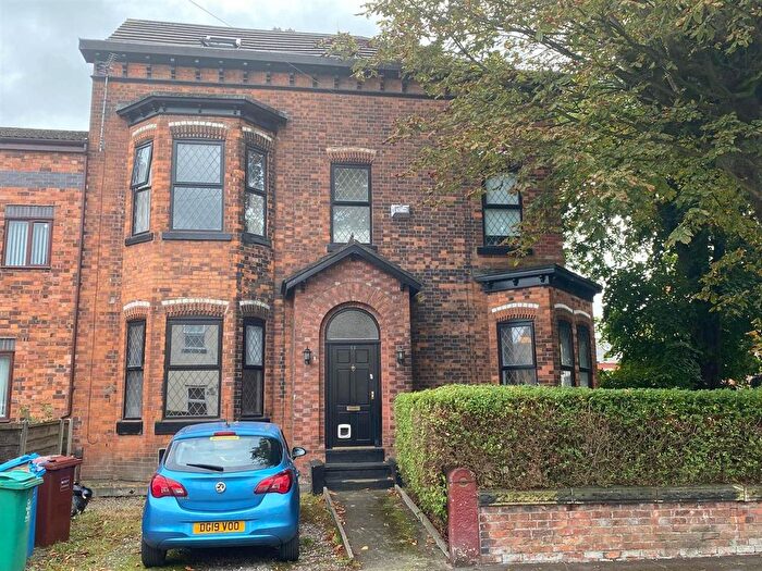 4 Bedroom End Of Terrace House For Sale In Windsor Road, Manchester, M19
