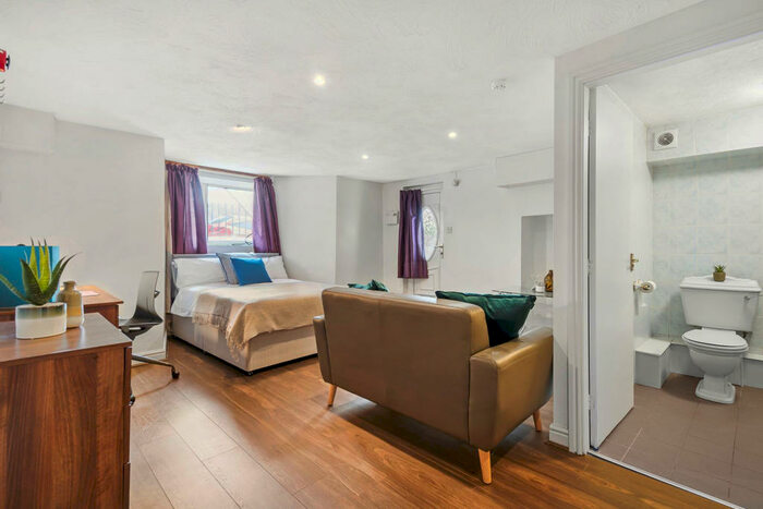 1 Bedroom House To Rent In Spring Road, Leeds, LS6