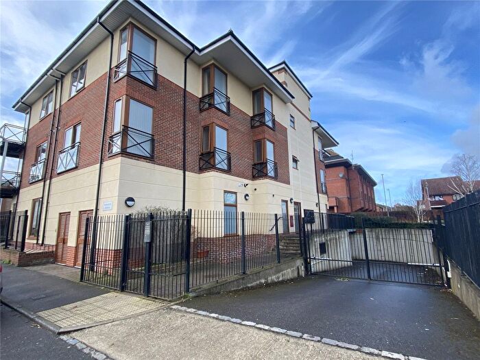 2 Bedroom Flat To Rent In Parkside House, Hillingdon, UB10