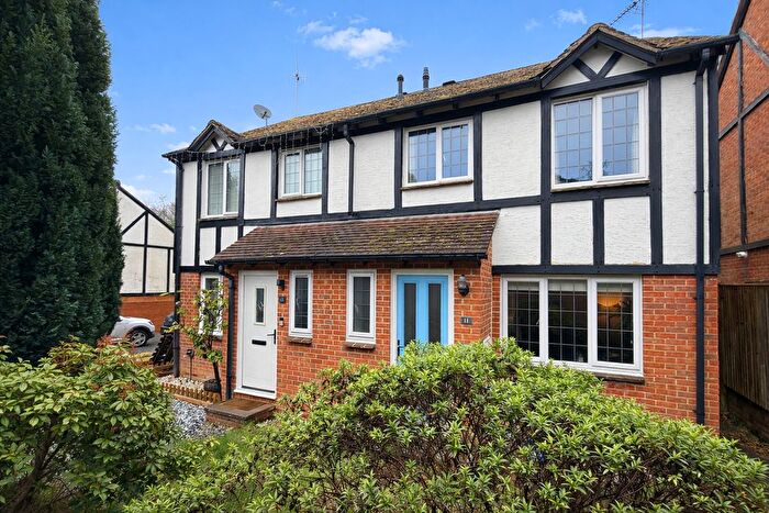 3 Bedroom Semi-Detached House For Sale In Pennine Gardens, Dibden Purlieu, Southampton, SO45