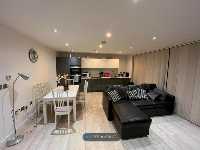 2 Bedroom Flat To Rent In Great Northern Road, Cambridge, CB1