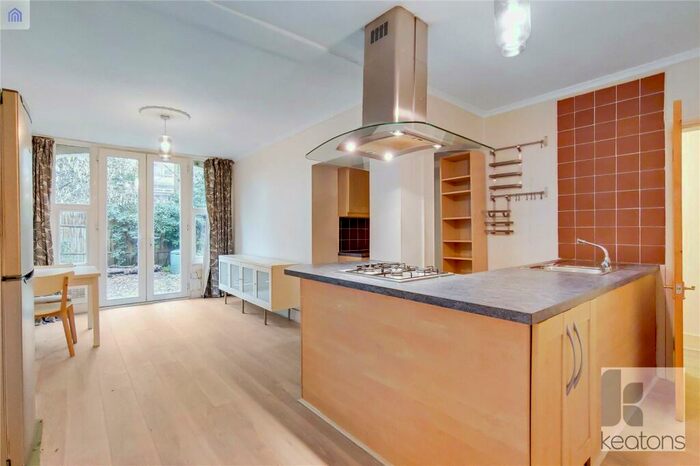 1 Bedroom Flat To Rent In Burrage Road, Woolwich, London, SE18