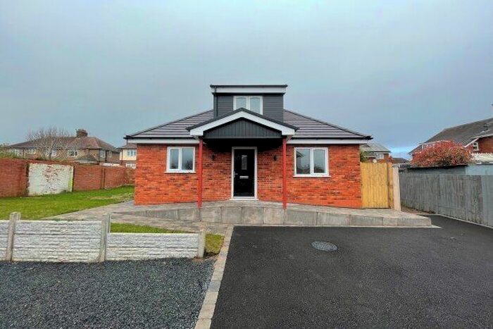 3 Bedroom Bungalow To Rent In Mitre Road, Walsall, WS6