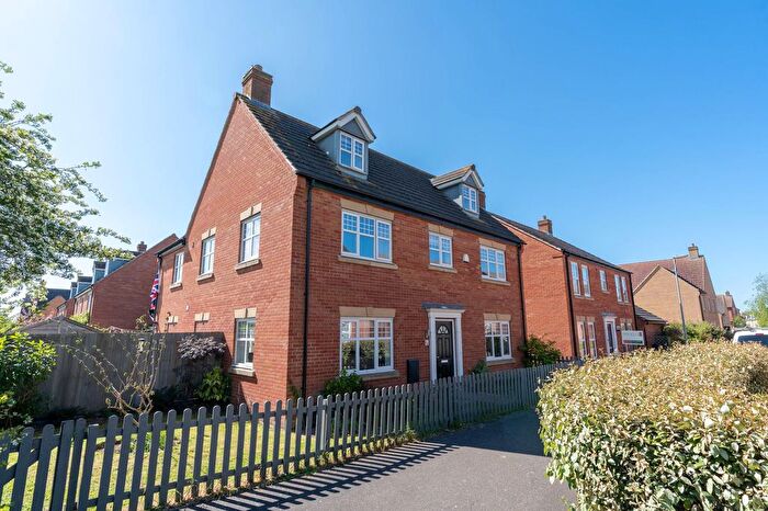 5 Bedroom Property For Sale In Mitchcroft Road, Longstanton, CB24