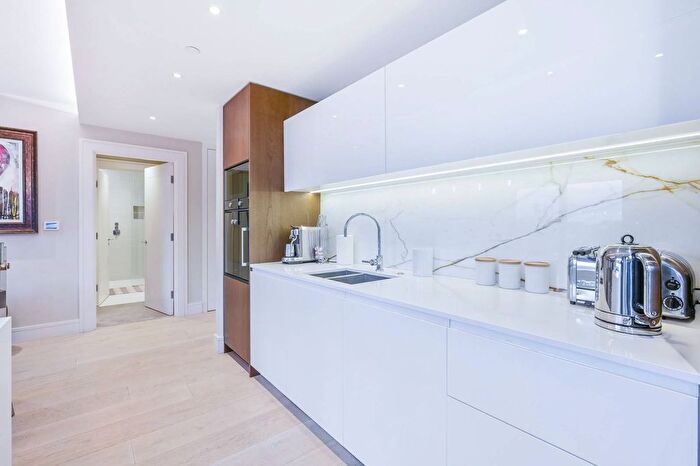 2 Bedroom Flat To Rent In Harbour Avenue, Chelsea, London, SW10