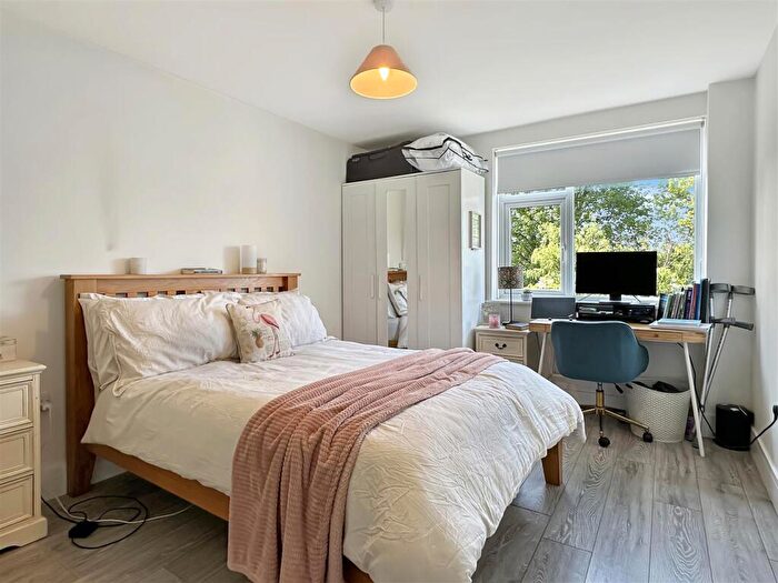 2 Bedroom Flat To Rent In Codon Court, Union Lane, Cambridge, CB4