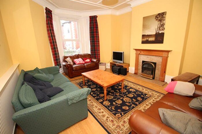 6 Bedroom Terraced House To Rent In Queens Terrace, Jesmond, Newcastle Upon Tyne, NE2