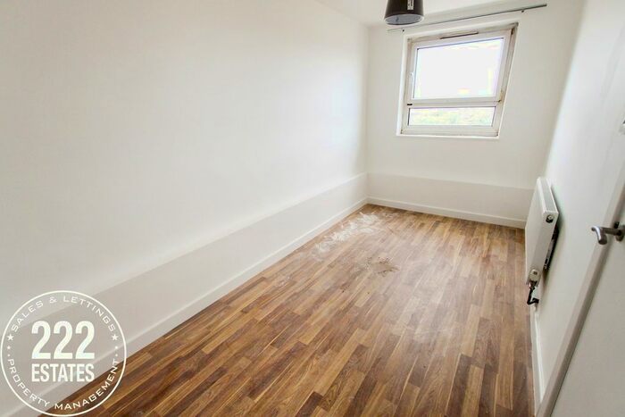 3 Bedroom Flat To Rent In O'leary Street, Warrington, WA2