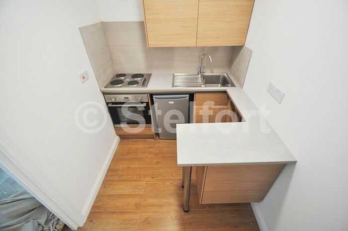 4 Bedroom Flat To Rent In Archway Road, London, N19