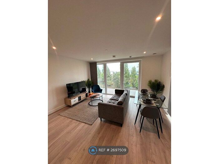 2 Bedroom Flat To Rent In Cape House, London, E16