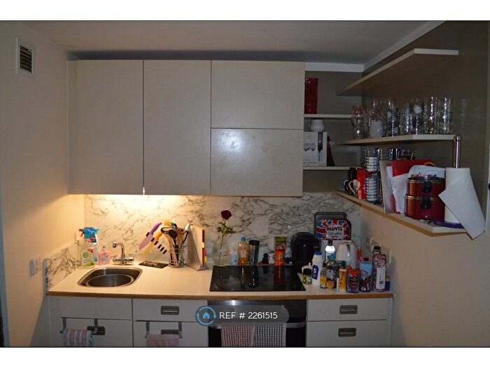 1 Bedroom Flat To Rent In Montana Building, London, SE13