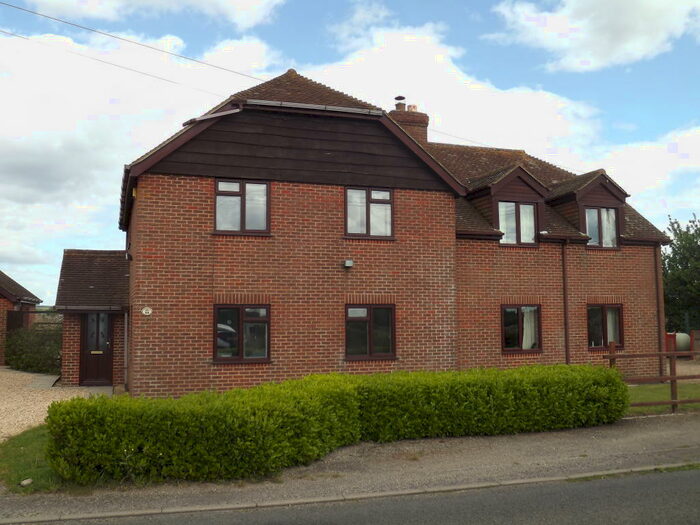 3 Bedroom House To Rent In Avon Christchurch, BH23