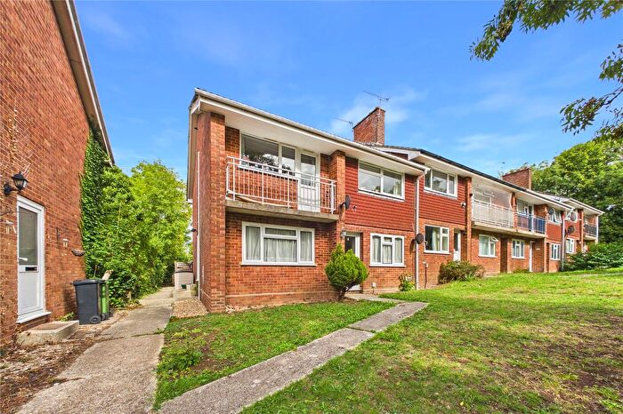 2 Bedroom Maisonette For Sale In Elgar Close, Basingstoke, Hampshire, RG22