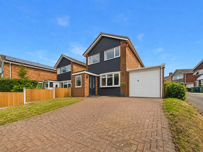 4 Bedroom Link Detached House For Sale In March Banks, Rugeley, WS15