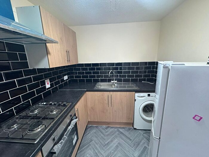1 Bedroom Flat To Rent In Elgin Road, Ilford, IG3