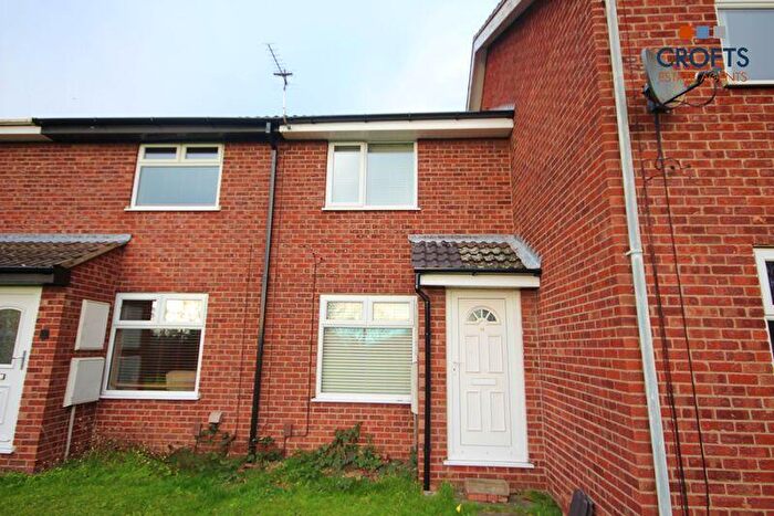 2 Bedroom Terraced House For Sale In Aire Close, Immingham, DN40