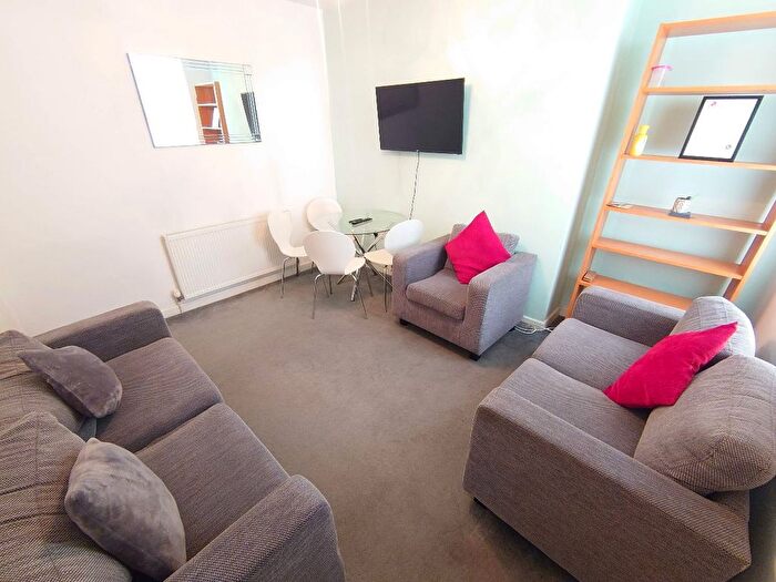 4 Bedroom Terraced House To Rent In Langton Road, Wavertree, Liverpool, L15