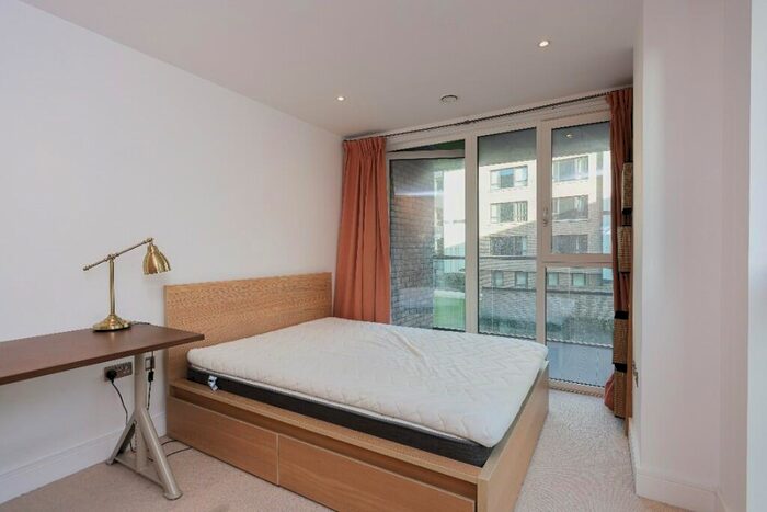 1 Bedroom Apartment To Rent In Gullivers Walk, London, SE8