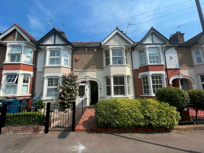 3 Bedroom Terraced House To Rent In Kingsley Road, Pinner, HA5