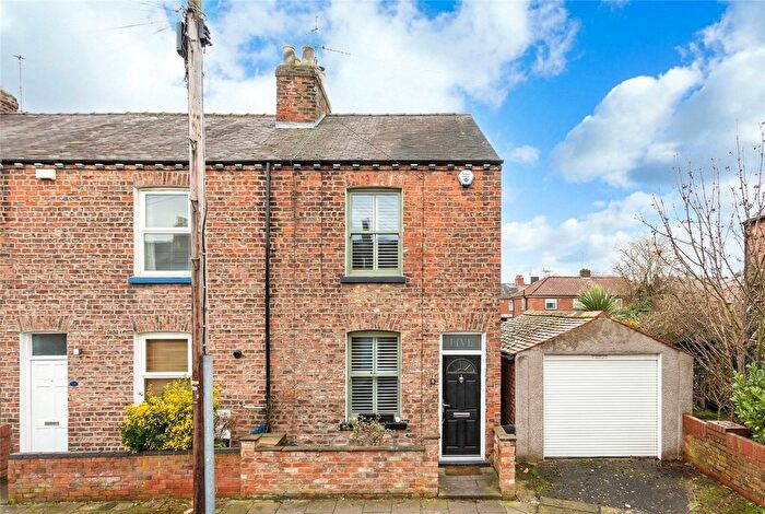 2 Bedroom End Terrace House For Sale In Park Lane, Holgate, York, North Yorkshire, YO24