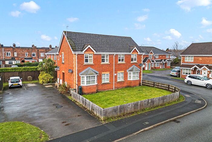 2 Bedroom Flat For Sale In Brooklands Park, Widnes, WA8