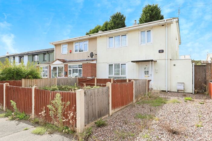 3 Bedroom Semi-Detached House For Sale In Eastcroft Road, Wolverhampton, West Midlands, WV4