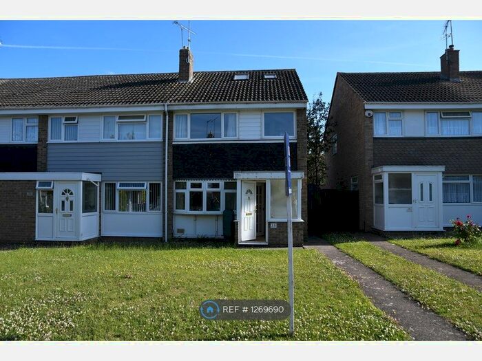 3 Bedroom Terraced House To Rent In Hawfinch Walk, Chelmsford, CM2