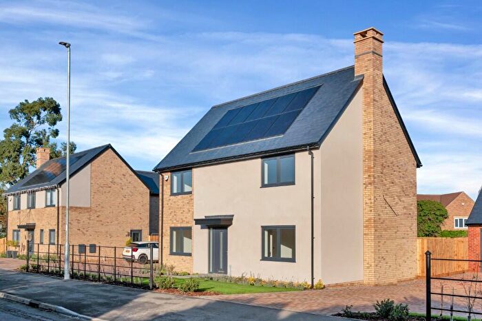 4 Bedroom Detached House For Sale In Cranford Road, Barton Seagrave, Kettering, NN15