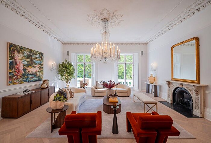 7 Bedroom Town House For Sale In St. Georges Square, London, SW1V