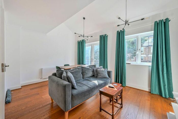 2 Bedroom Property For Sale In Benson Quay, Wapping, London, E1W