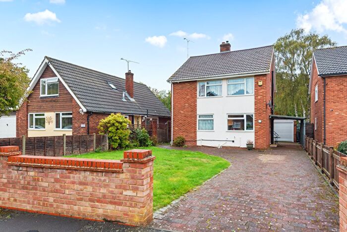 4 Bedroom Detached House For Sale In Oakfield Road, Blackwater, Camberley, GU17