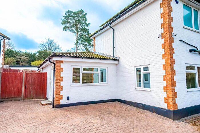 1 Bedroom Apartment To Rent In Diamond Ridge, Camberley, GU15