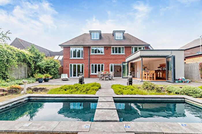 7 Bedroom Detached House For Sale In Cherry Tree Road, Beaconsfield, Buckinghamshire, HP9