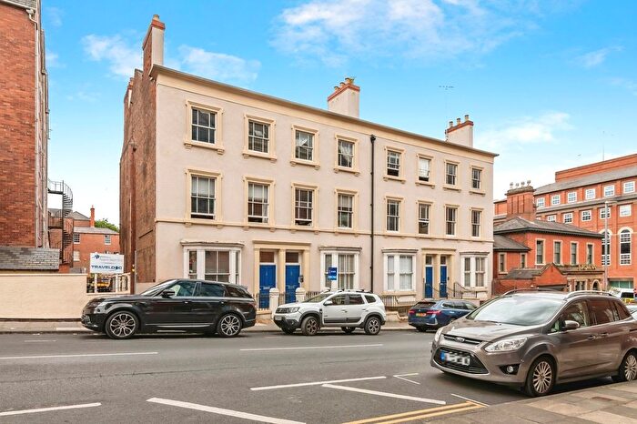 2 Bedroom Flat For Sale In Park Row, Nottingham, Nottinghamshire, NG1