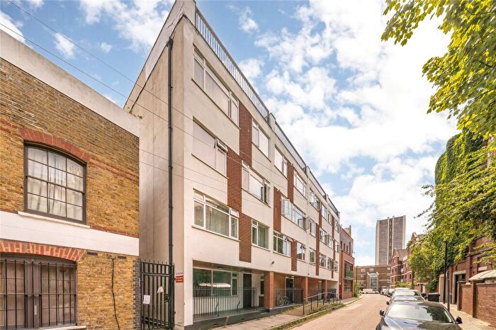 3 Bedroom Flat For Sale In Johnson Street, London, E1
