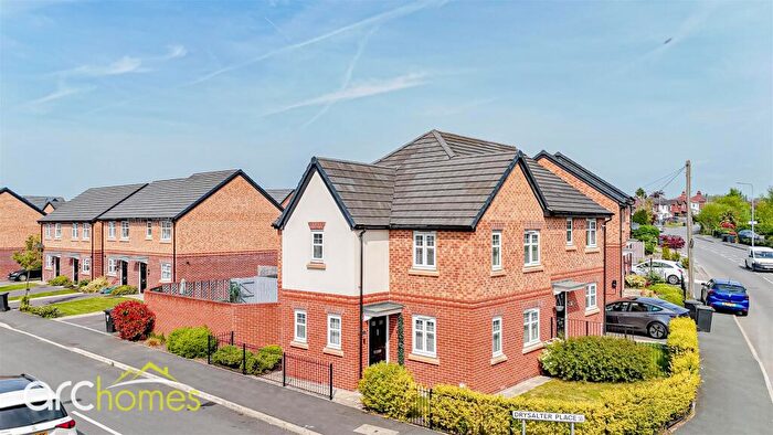 3 Bedroom Semi-Detached House For Sale In Drysalter Place, Atherton, Manchester, M46