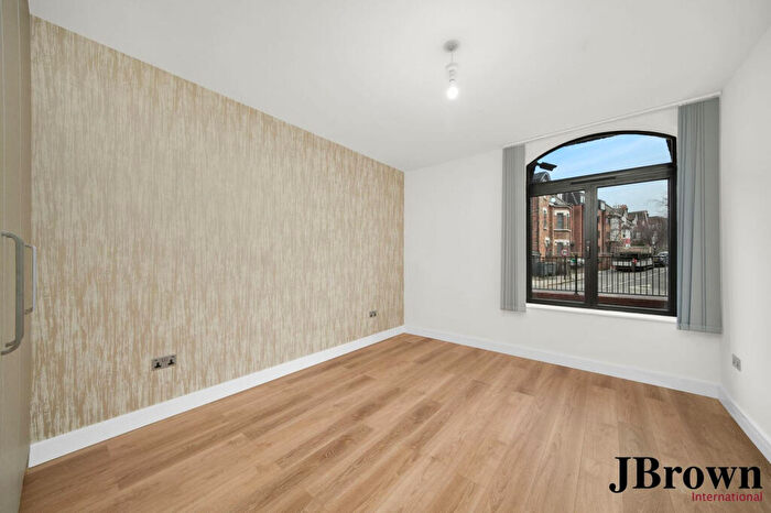 1 Bedroom Apartment To Rent In Park Lane, Croydon, Surrey, CR0