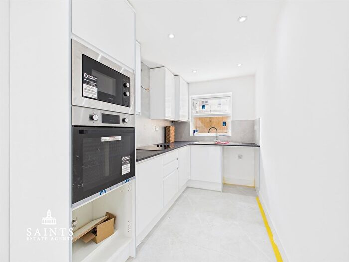 2 Bedroom Terraced House To Rent In Baker Street, Northampton, NN2