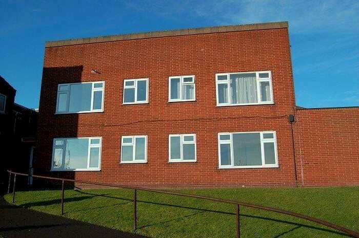 1 Bedroom Flat To Rent In A Lanchester Gardens, Worksop, S80