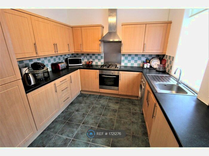 3 Bedroom Terraced House To Rent In Clarke Street, Rochdale, OL16