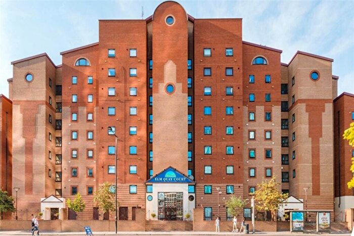 1 Bedroom Flat To Rent In Nine Elms Lane, London, SW8